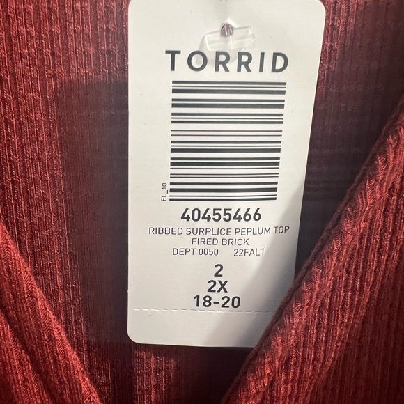 Torrid Ribbed Surplice Peplum Top - Picture 4 of 5